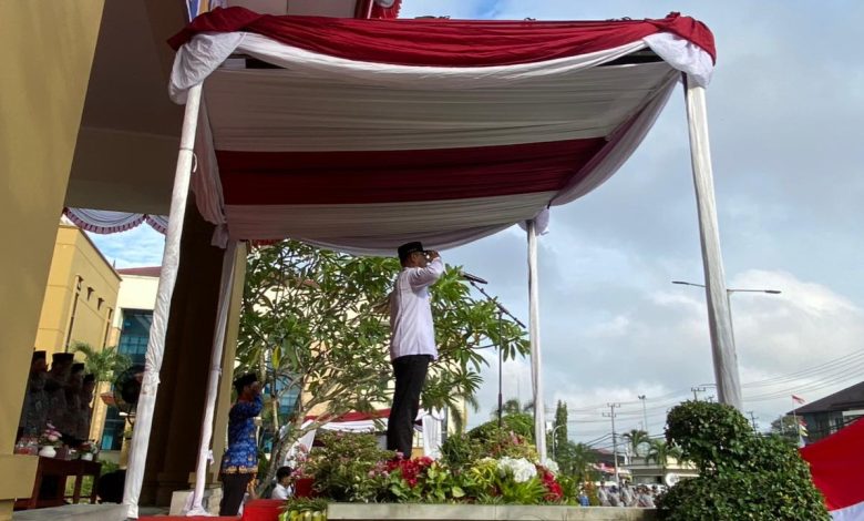 Upacara Peringatan Hari Bakti Pekerjaan Umum ke-80 berlangsung khidmat di halaman Kantor Dinas PUPR Kaltim