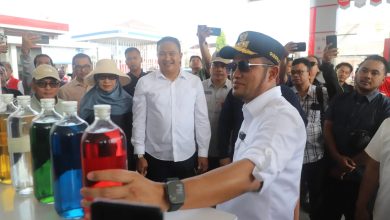 Pertamina mengajak masyarakat untuk lebih aktif menyampaikan keluhan terkait layanan bahan bakar melalui Hotline 135 atau langsung ke SPBU terdekat