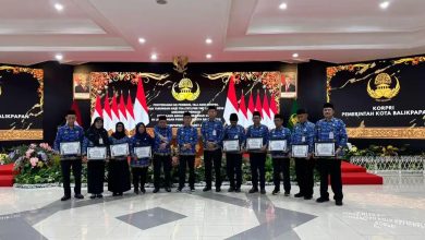 Pemerintah Kota Balikpapan menggelar acara penyerahan Surat Keputusan (SK) Pensiun kepada 11 aparatur sipil negara (ASN)